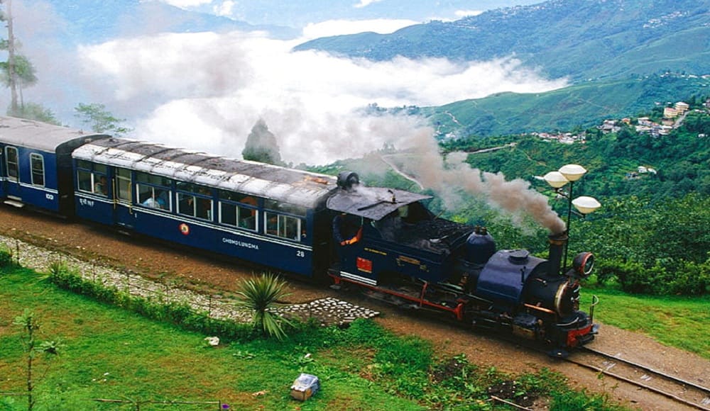 himalayan-railway-darjeeling